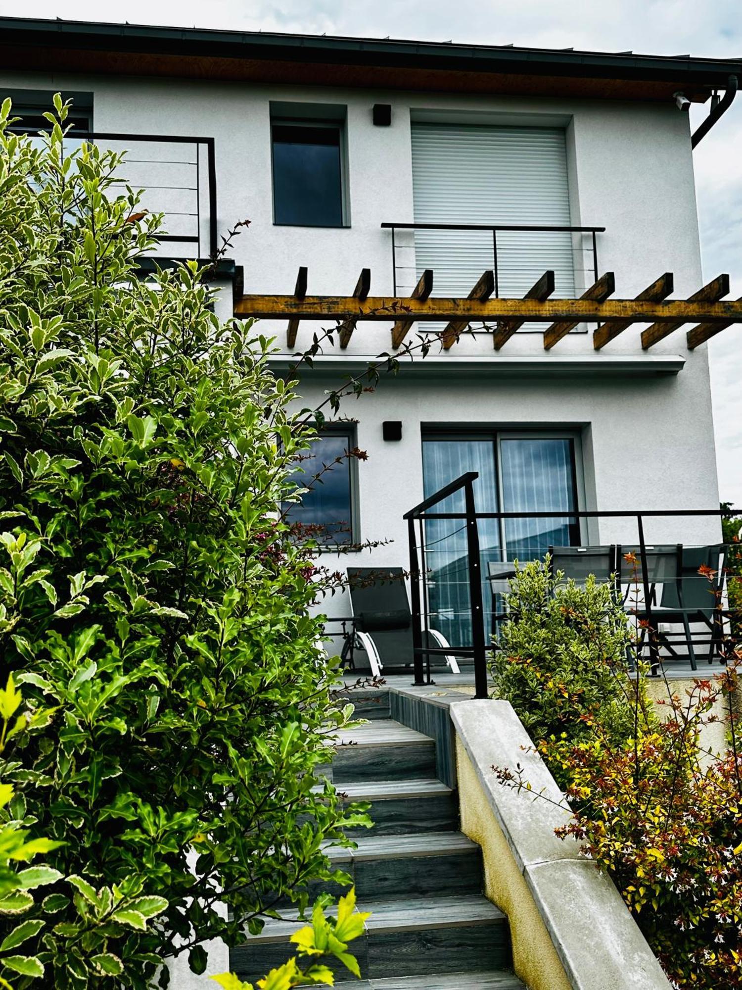 La Villa Perchee Calme, Sauna, Parking Prive Saint-Prix  Exterior foto