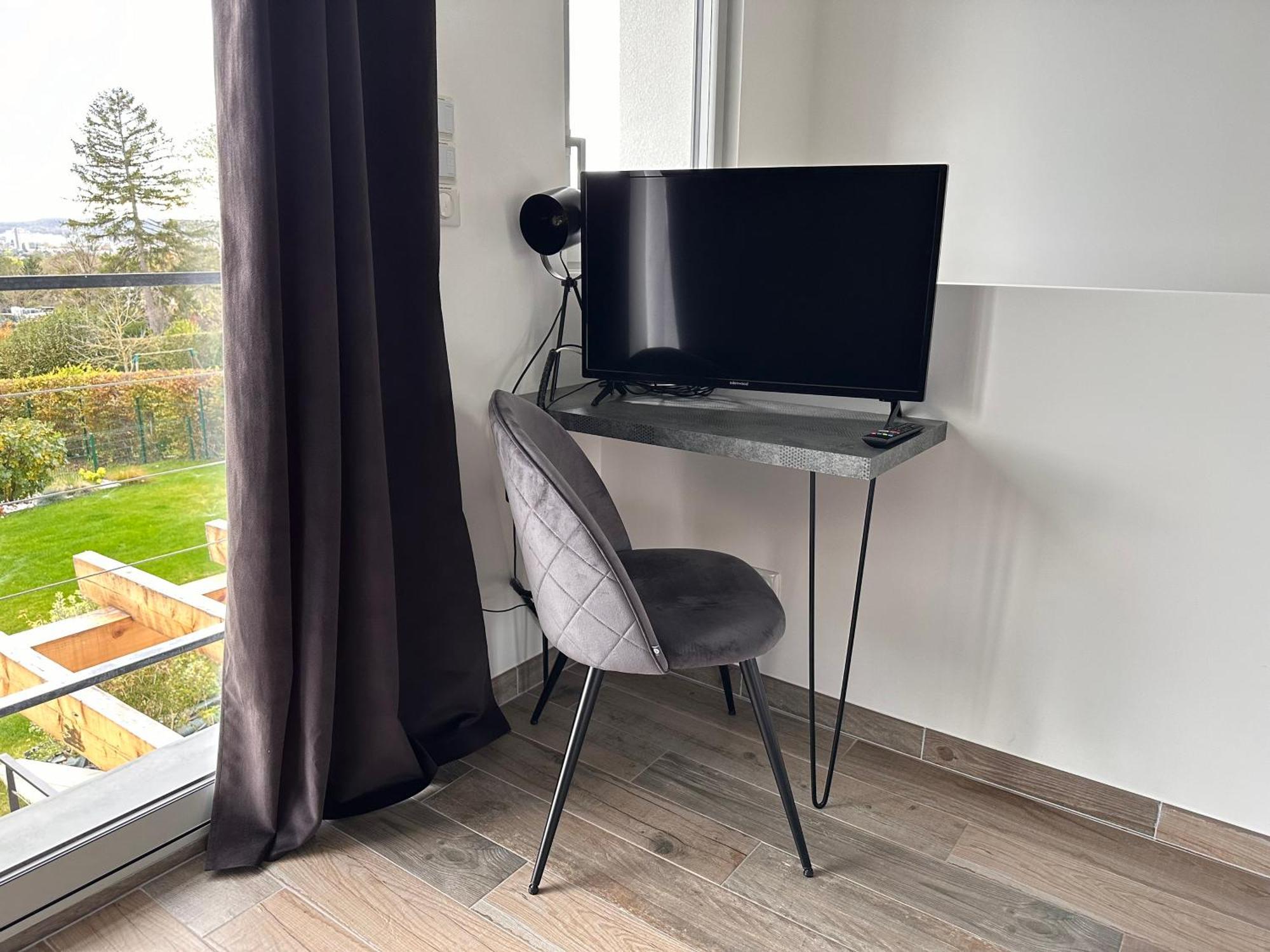 La Villa Perchee Calme, Sauna, Parking Prive Saint-Prix  Exterior foto